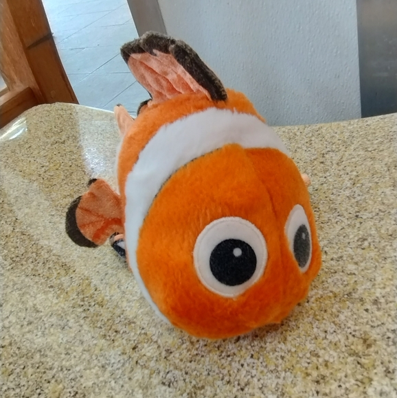 ✓Disney Parks Disney/Pixar Finding Nemo Clown Fish Plush - Picture 2 of 10